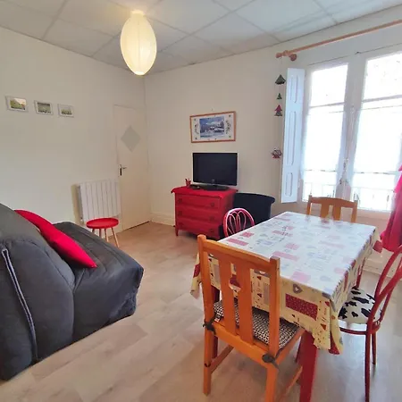 Les 3 Renards, T2 Bis, Parking, Centre Luchon, Casier A Skis, 4 Personnes *