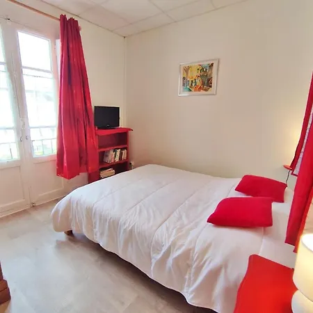 Appartement Les 3 Renards, T2 Bis, Parking, Centre Luchon, Casier A Skis, 4 Personnes